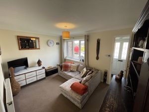 FRONT ROOM- click for photo gallery